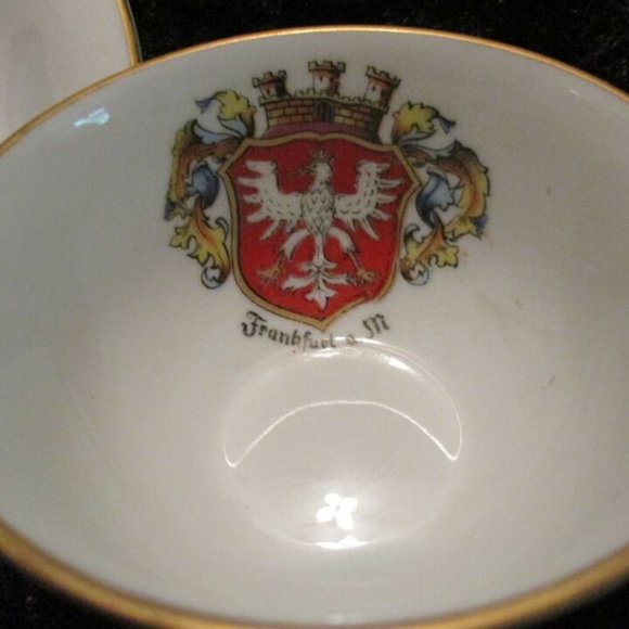Collectible Bavaria Frankfurt Coat of Arms Royal Crest Small Tea Cup & Saucer - Picture 2 of 4